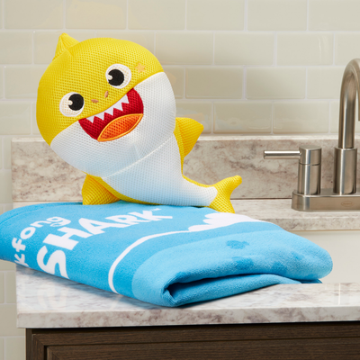 Baby Shark Kids Microfiber Bath Towel and Mesh Character Scrubby Pal, 2-Piece Set